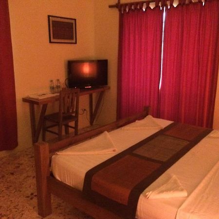 Mea Culpa Kampot Hotel Bagian luar foto