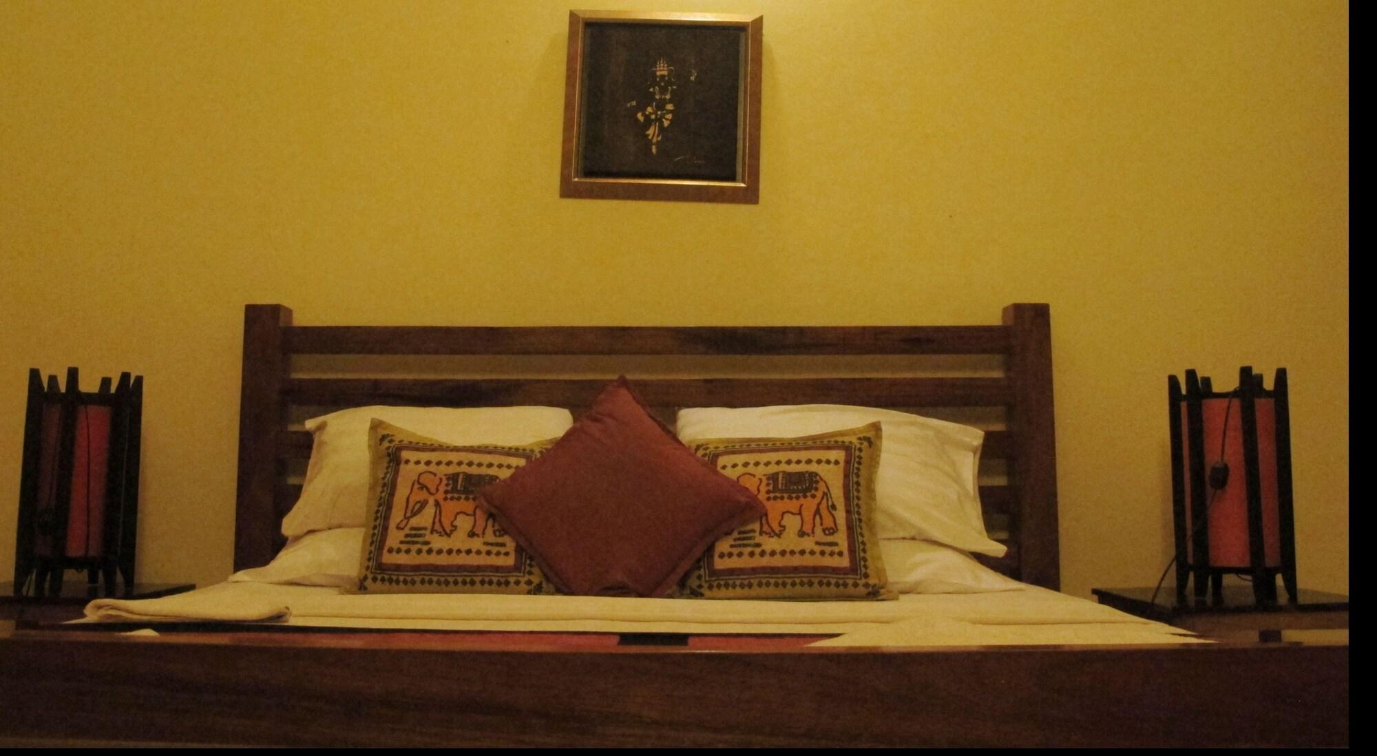 Mea Culpa Kampot Hotel Bagian luar foto