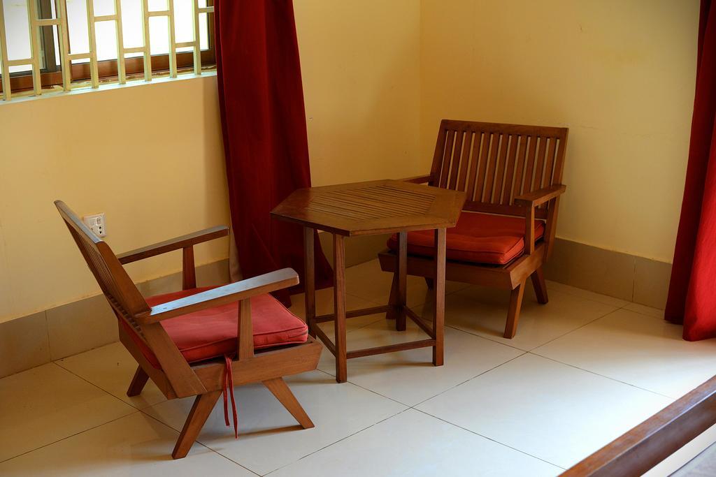 Mea Culpa Kampot Hotel Bagian luar foto