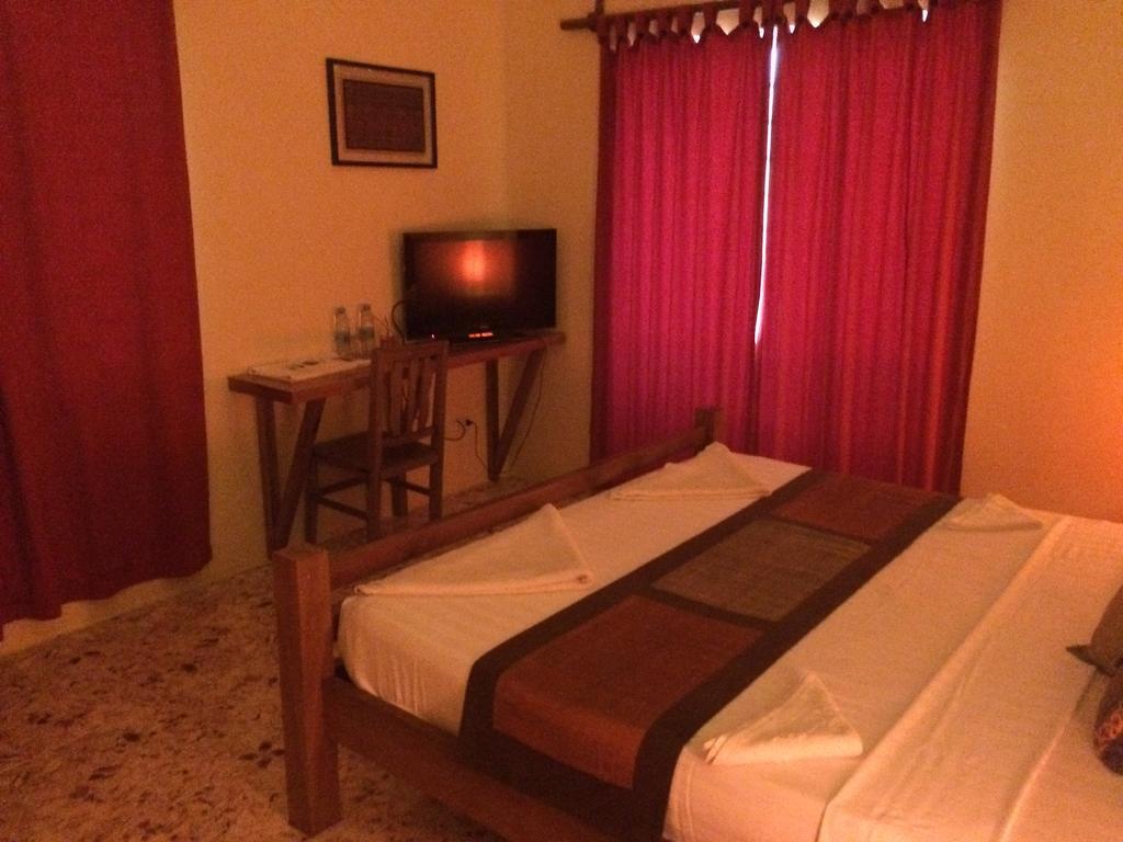 Mea Culpa Kampot Hotel Bagian luar foto