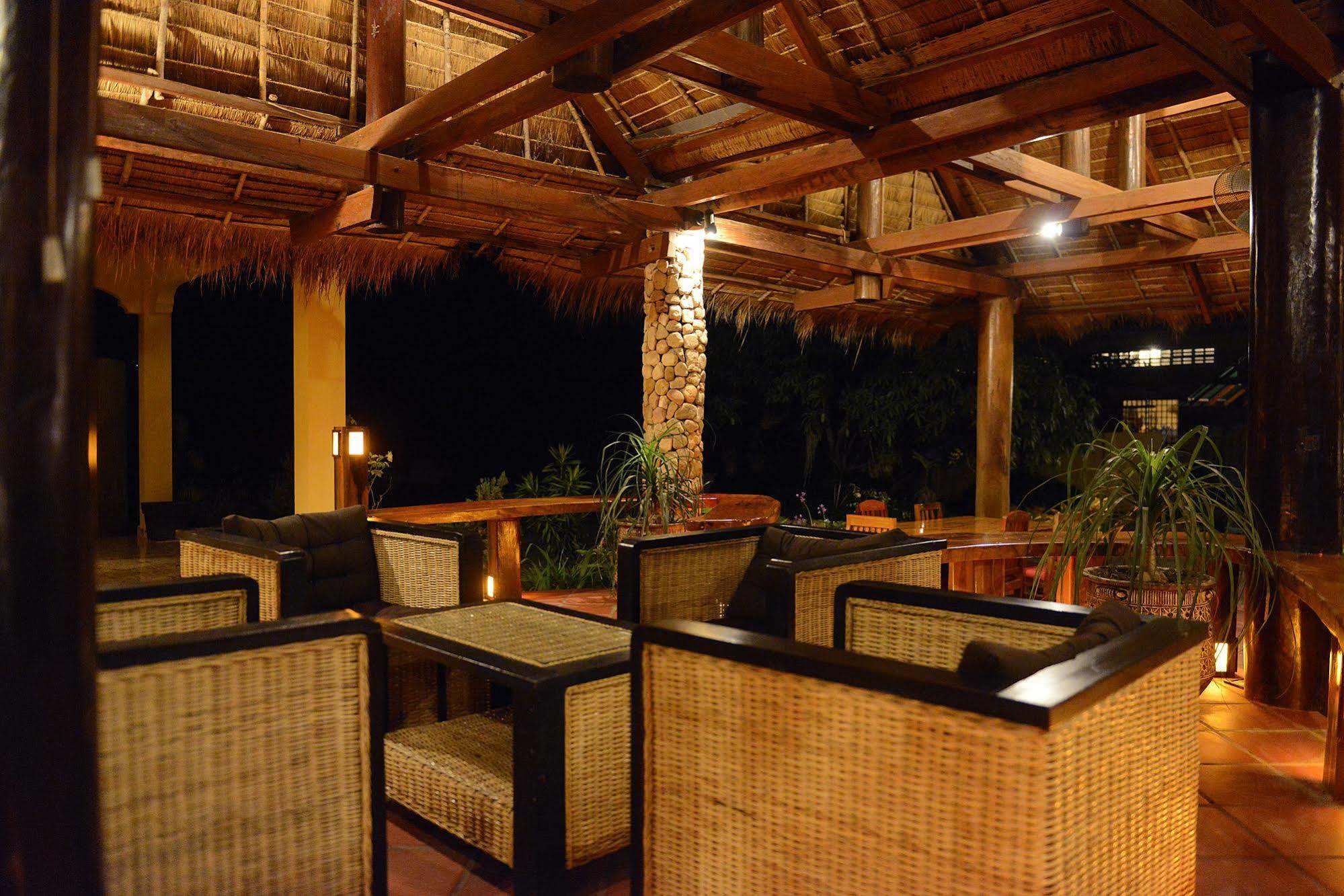 Mea Culpa Kampot Hotel Bagian luar foto